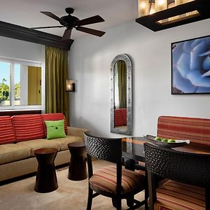 Suite One Bedroom Garden View